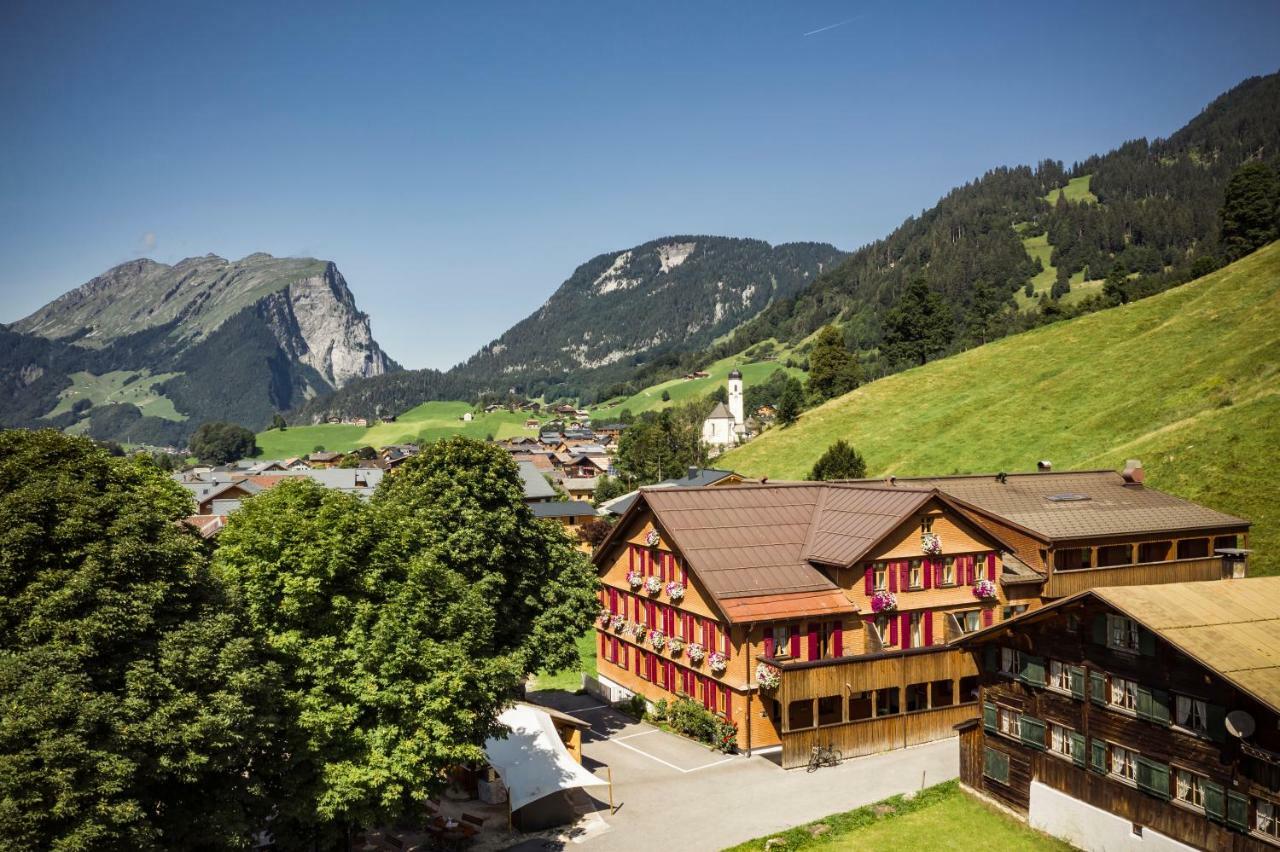 Hotel Gasthof Adler Schoppernau Exterior foto